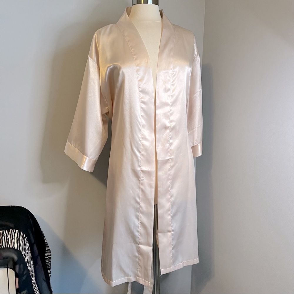 Miss To Mrs L/XL Blush Ivory Pink Belted Satin Short Wrap Robe